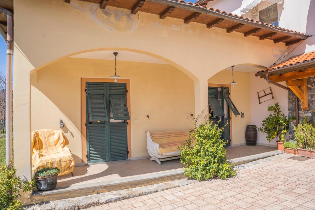 028 - Agriturismo "Il Boschetto" Con Piscina, Pace E Natura - Camera Familiare Cavizzano Dış mekan fotoğraf