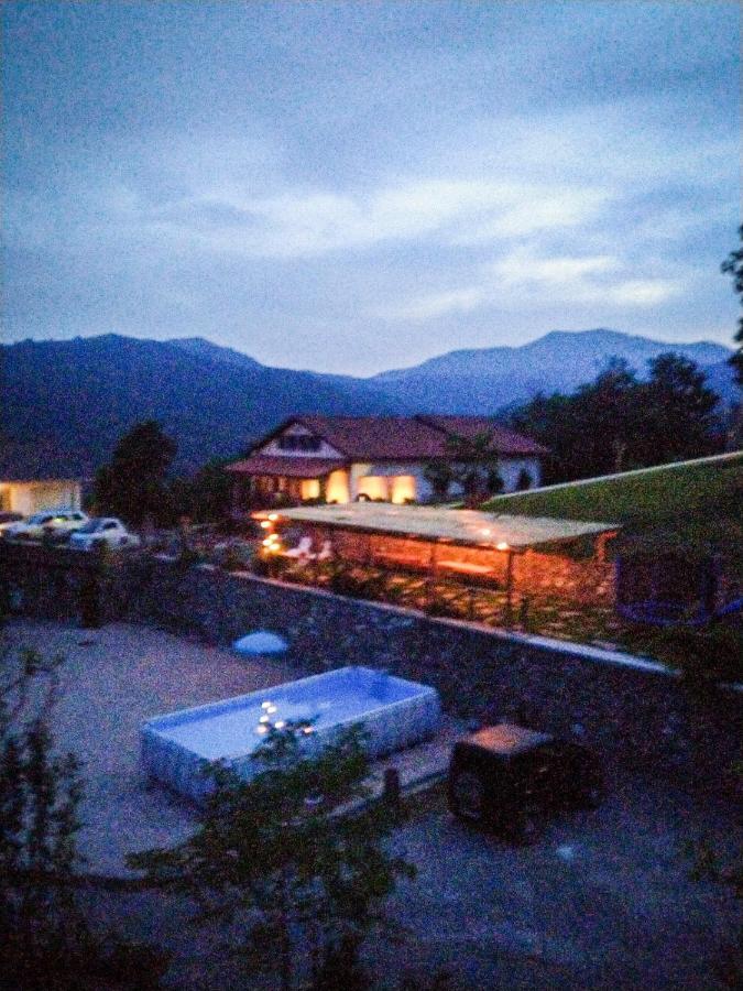 028 - Agriturismo "Il Boschetto" Con Piscina, Pace E Natura - Camera Familiare Cavizzano Dış mekan fotoğraf